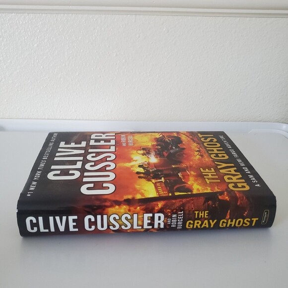 The Gray Ghost (A Sam and Remi Fargo Adventure) Cussler, Clive, Burcell, Robin - Picture 3 of 14